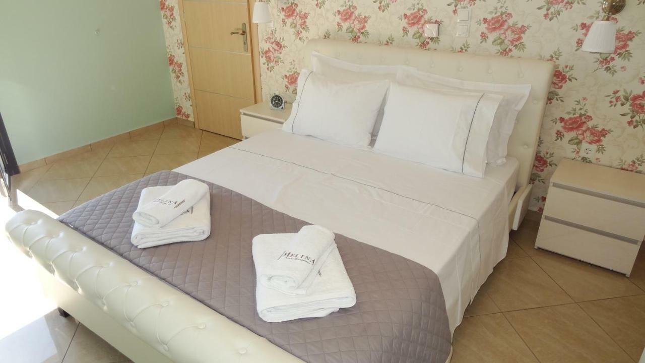 Melina Apartments Pool View 阿尔戈斯托利翁 外观 照片